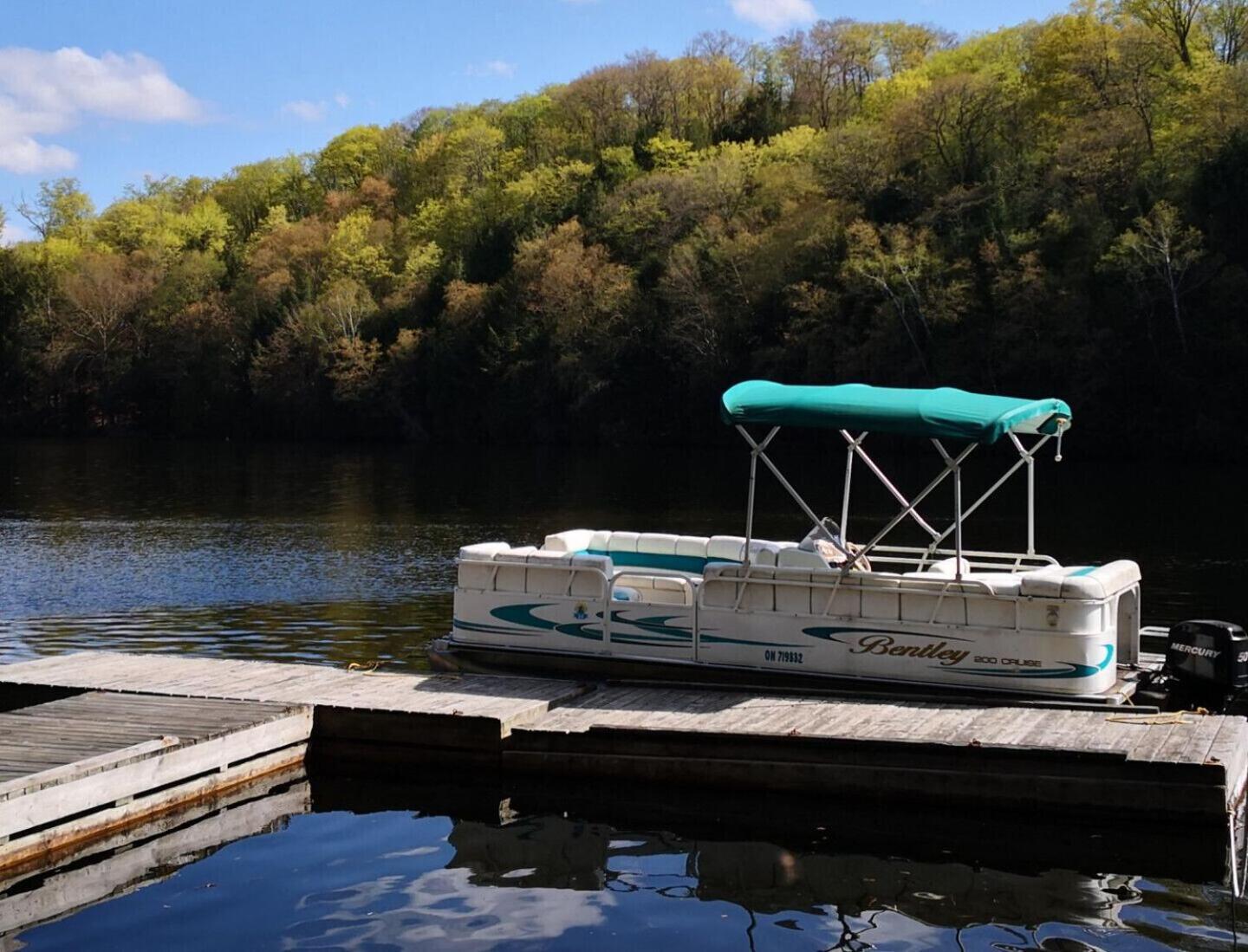 Sunny Point Resort Resort Otter Lake